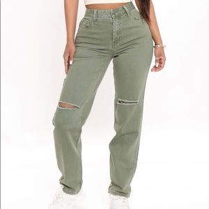 Fashion Nova Ripped Mom Jeans